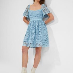 Cellila Cabello Lace Dress